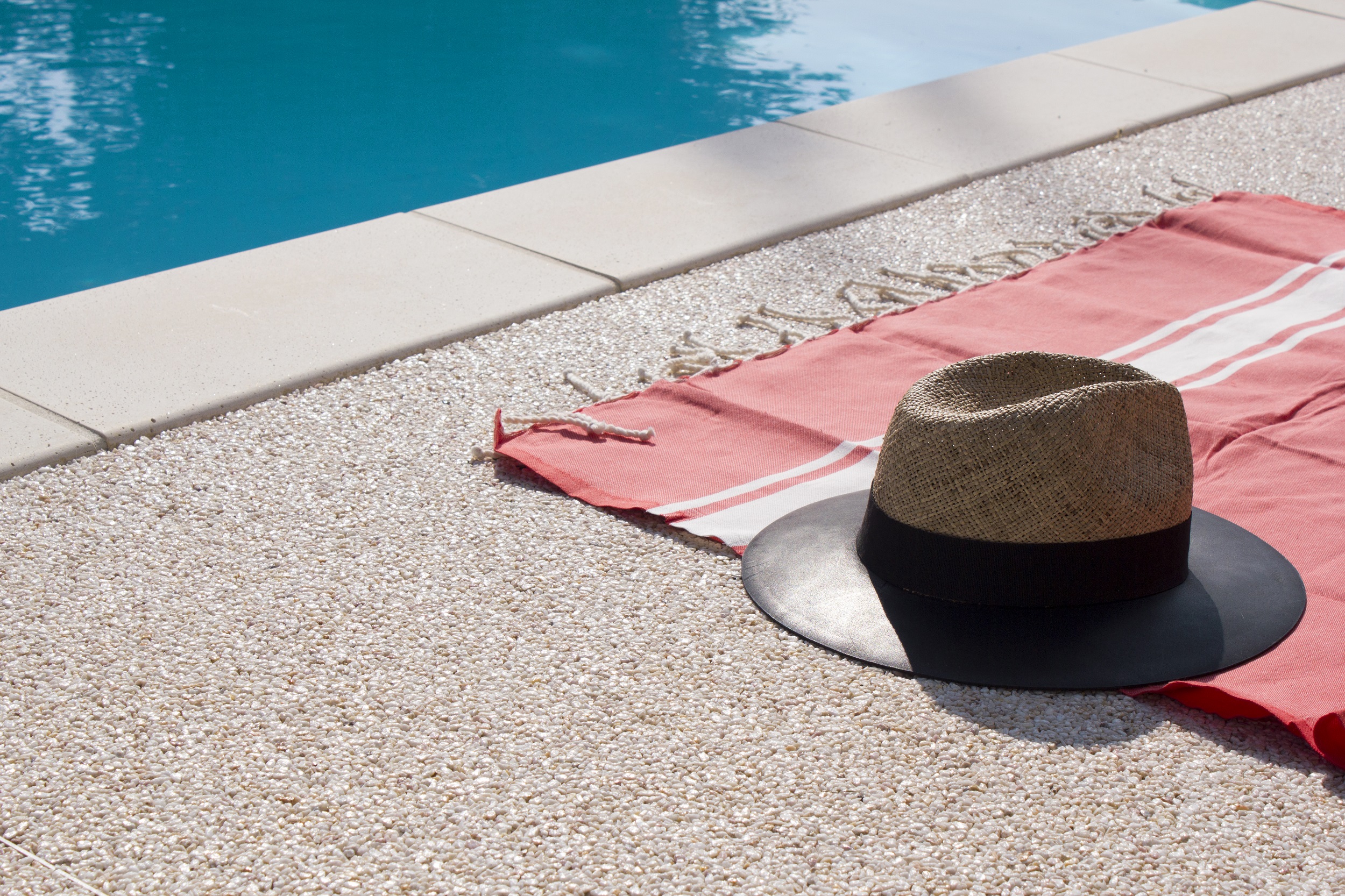 Composition, pose, entretien : tout savoir sur le tapis de pierre
