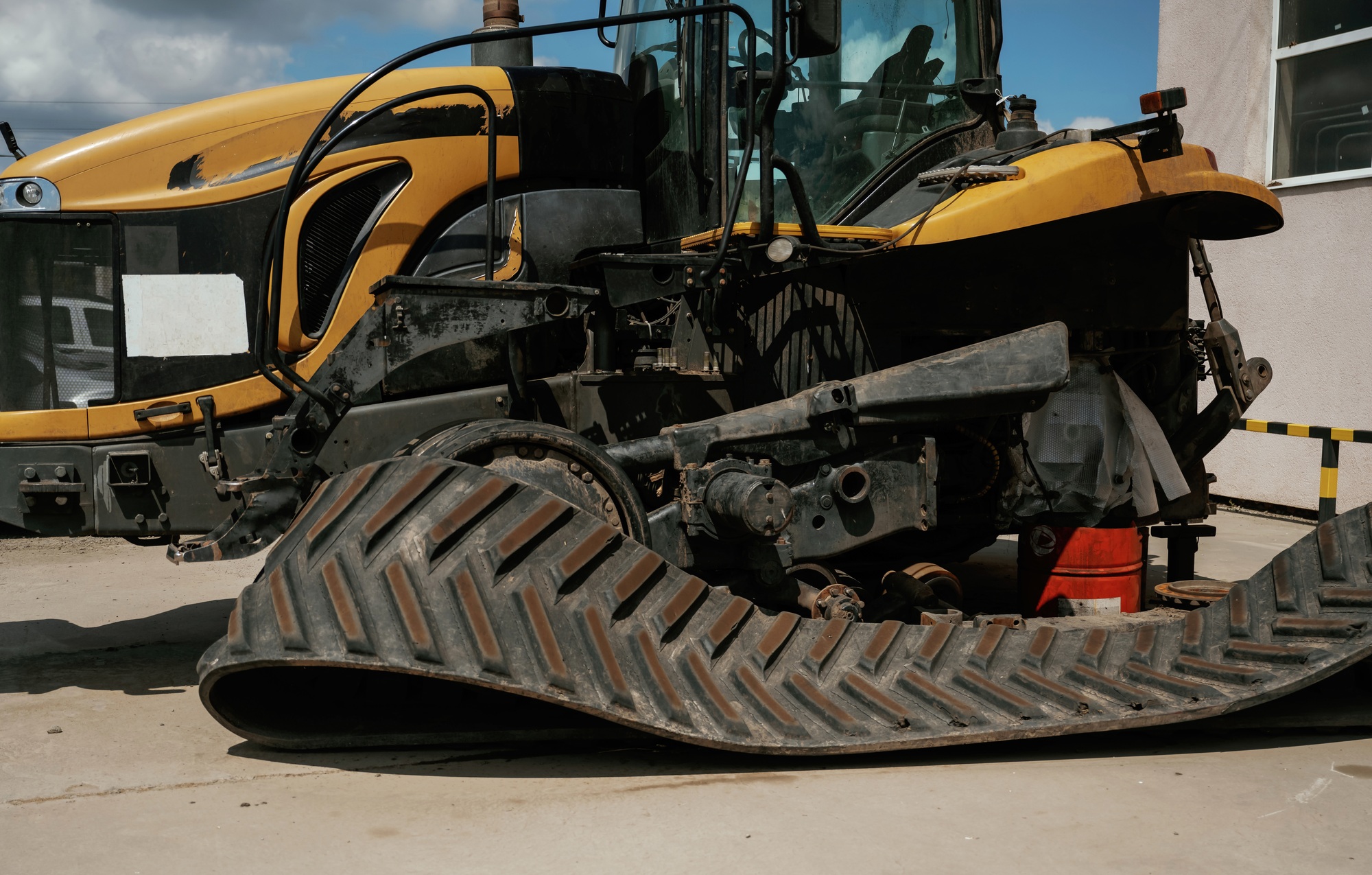 L’évolution des chenilles en caoutchouc pour améliorer la mobilité